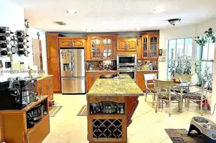12421 SW 76th St, Miami, FL 33183 - Photo 3