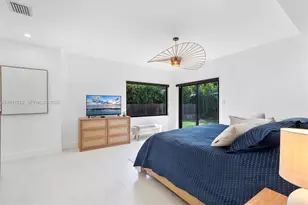 210 NE 107th St, Miami Shores, FL 33161 - Photo 27
