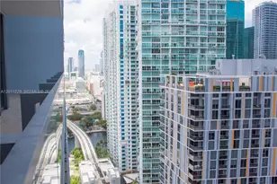 68 SE 6th St, Miami, FL 33131 - Photo 21