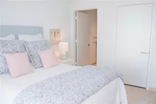 68 SE 6th St, Miami, FL 33131 - Photo 25