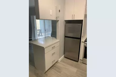 1020 SE 15th St #5, Fort Lauderdale, FL 33316 - Photo 5
