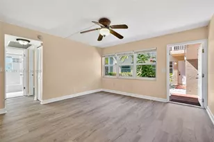 1028 Twin Lakes Dr, Coral Springs, FL 33071 - Photo 7