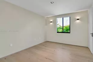 135 SW 29th Rd, Miami, FL 33129 - Photo 45