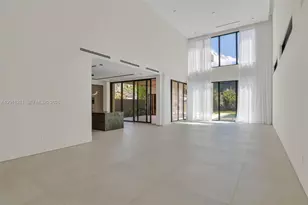 135 SW 29th Rd, Miami, FL 33129 - Photo 7