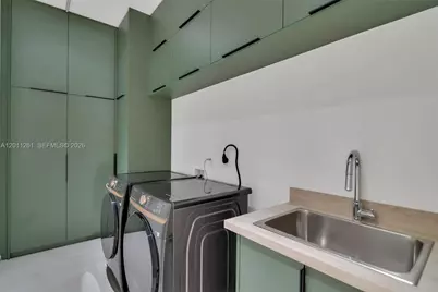 135 SW 29th Rd, Miami, FL 33129 - Photo 21