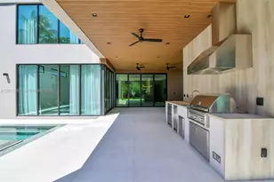135 SW 29th Rd, Miami, FL 33129 - Photo 63