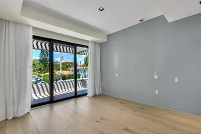 135 SW 29th Rd, Miami, FL 33129 - Photo 55