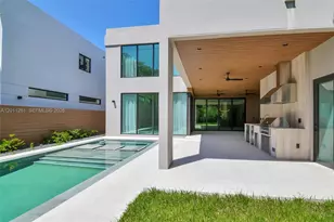 135 SW 29th Rd, Miami, FL 33129 - Photo 65