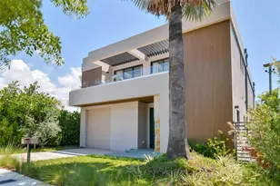 135 SW 29th Rd, Miami, FL 33129 - Photo 5
