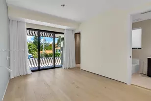 135 SW 29th Rd, Miami, FL 33129 - Photo 27