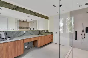 135 SW 29th Rd, Miami, FL 33129 - Photo 43