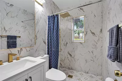 437 NE 107th St, Miami, FL 33161 - Photo 21