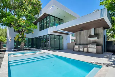 125 SW 29th Rd, Miami, FL 33129 - Photo 5