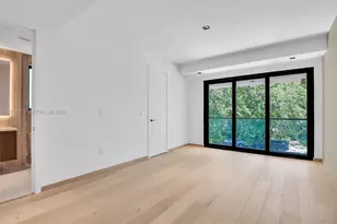 125 SW 29th Rd, Miami, FL 33129 - Photo 39