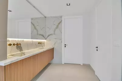 125 SW 29th Rd, Miami, FL 33129 - Photo 49
