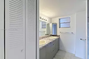 16400 NE 17th Ave, North Miami Beach, FL 33162 - Photo 19