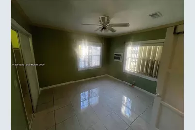 11108 Peachtree Dr #1, Miami, FL 33161 - Photo 9