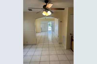 11108 Peachtree Dr #1, Miami, FL 33161 - Photo 5