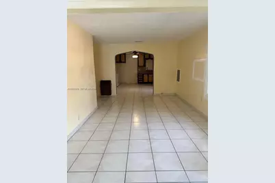 11108 Peachtree Dr #1, Miami, FL 33161 - Photo 3