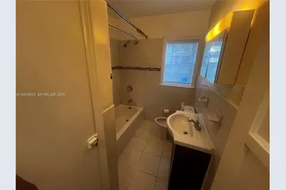 11108 Peachtree Dr #1, Miami, FL 33161 - Photo 11
