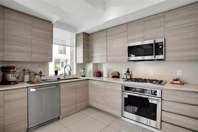 87 N Shore Dr, Miami Beach, FL 33141 - Photo 5