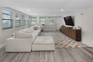 1333 Tyler St, Hollywood, FL 33019 - Photo 11