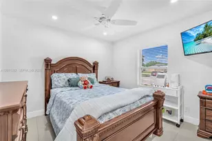 252 Malibu Cir, Greenacres, FL 33413 - Photo 27