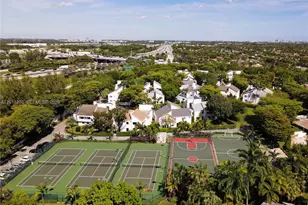 1981 S Oak Haven Cir, Miami, FL 33179 - Photo 33