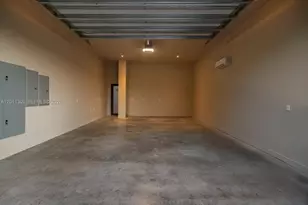 2006 NE 124th St, North Miami, FL 33181 - Photo 67