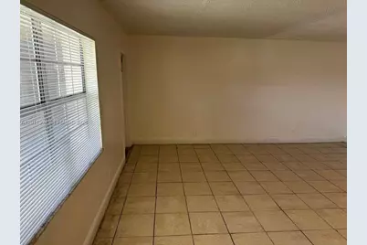 978 SW 10th Dr #21, Pompano Beach, FL 33060 - Photo 5