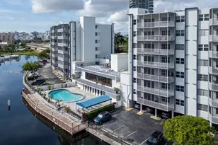 300 Diplomat Pkwy, Hallandale Beach, FL 33009 - Photo 5