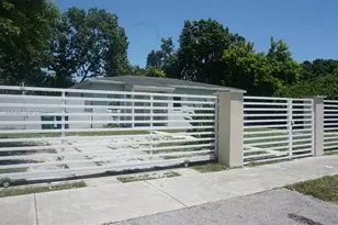 335 NW 187th St, Miami Gardens, FL 33169 - Photo 3