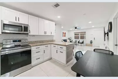 2320 SW 18th Ter #1, Fort Lauderdale, FL 33315 - Photo 5