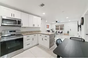 2320 SW 18th Terrace, Fort Lauderdale, FL 33315 - Photo 5