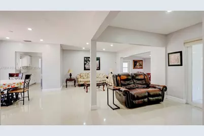 7855 SW 22nd St, Miami, FL 33155 - Photo 11