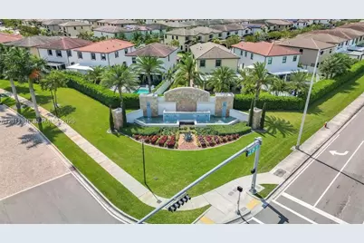 10657 W 32nd Ln, Hialeah, FL 33018 - Photo 43