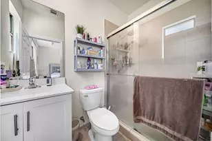 10657 W 32nd Ln, Hialeah, FL 33018 - Photo 31