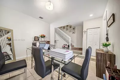 10657 W 32nd Ln, Hialeah, FL 33018 - Photo 5