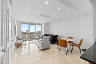 50 Biscayne Blvd, Miami, FL 33132 - Photo 3