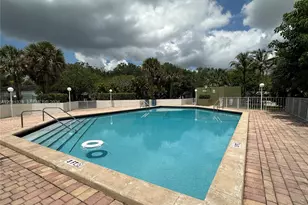4215 N University Dr, Sunrise, FL 33351 - Photo 27