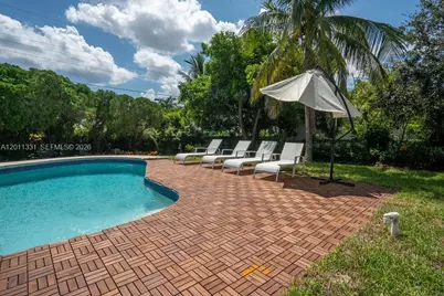 736 Prosperity Farms Rd, North Palm Beach, FL 33408 - Photo 1