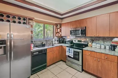 6385 SW 25th St, Miami, FL 33155 - Photo 7