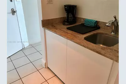 5445 Collins Ave #530, Miami Beach, FL 33140 - Photo 27