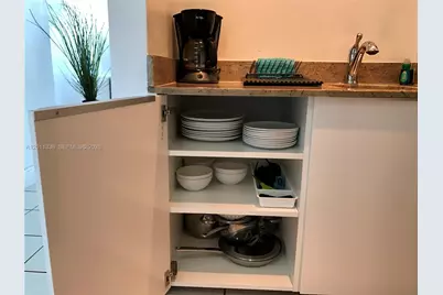 5445 Collins Ave #530, Miami Beach, FL 33140 - Photo 29