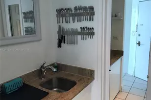 5445 Collins Ave, Miami Beach, FL 33140 - Photo 15