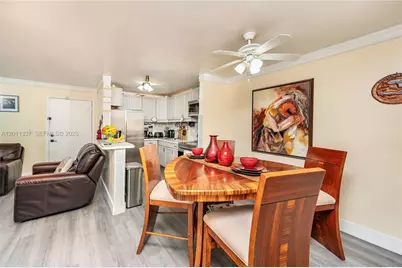 7095 NW 179th St #110, Hialeah, FL 33015 - Photo 9