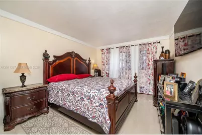 7095 NW 179th St #110, Hialeah, FL 33015 - Photo 13