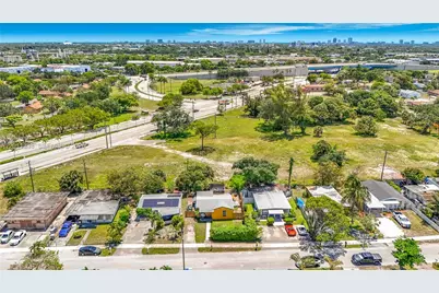 800 NW 17th Ter, Pompano Beach, FL 33069 - Photo 45