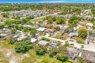 800 NW 17th Terrace, Pompano Beach, FL 33069 - Photo 43