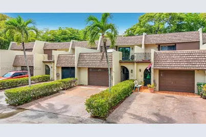 10375 Rue Vendome #4C, Pembroke Pines, FL 33026 - Photo 3